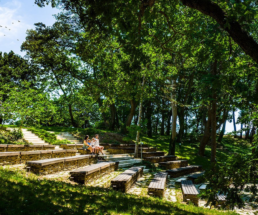 Амфитеатър